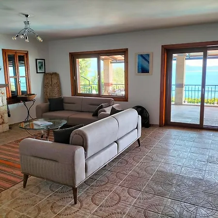 Escalade Iii Villa *