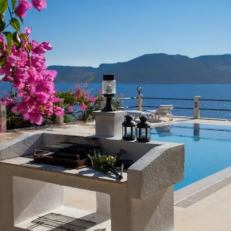 Escalade Iii Villa