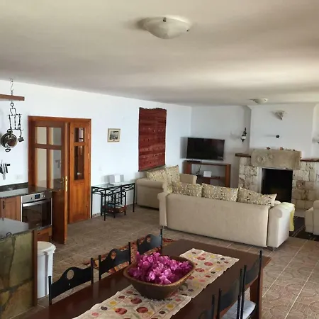 Villa Escalade Iii